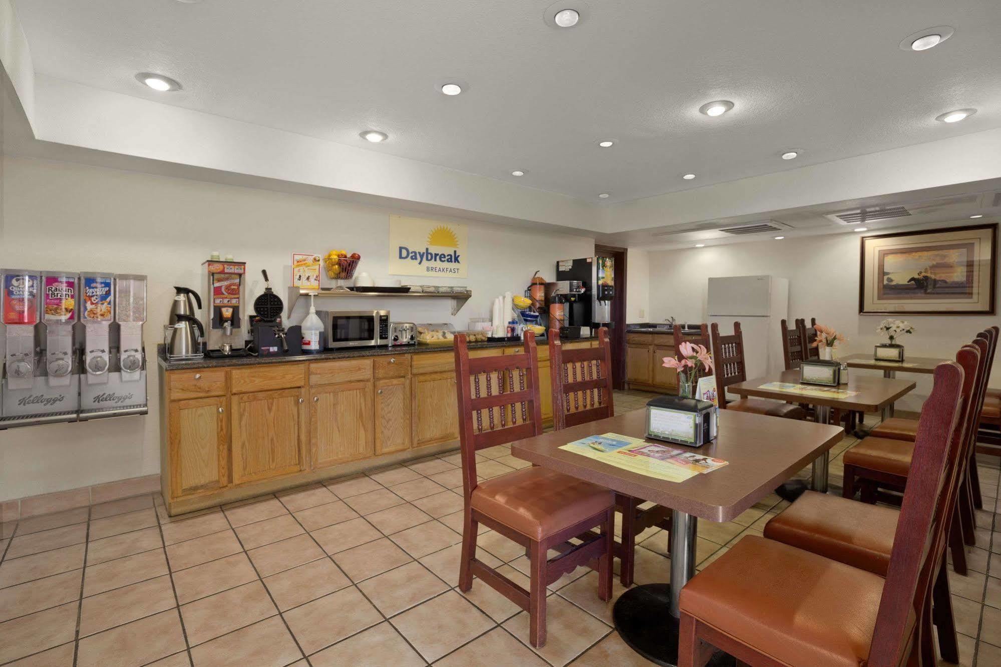 Surestay By Best Western Chambers Petrified Forest Екстер'єр фото